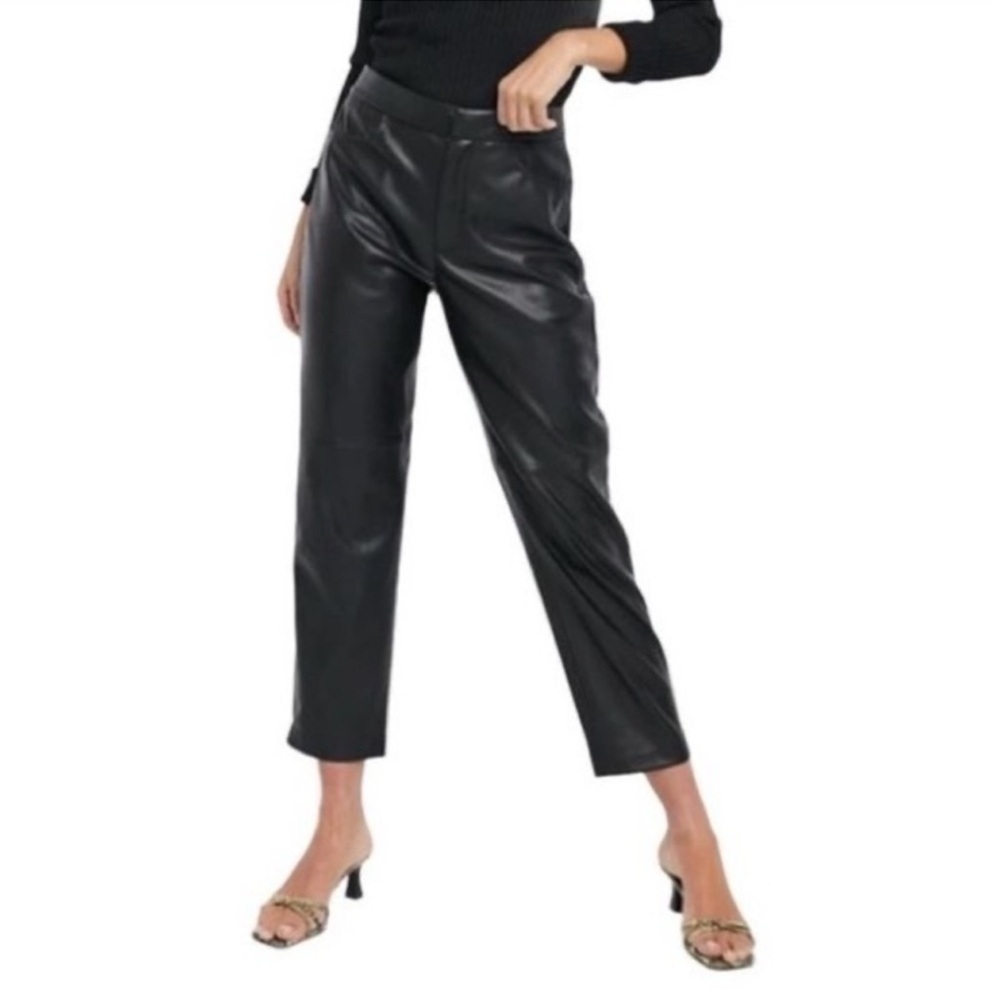 7 For All Mankind Faux Leather High Waisted Straight Leg Crop Gaucho Pants L NEW